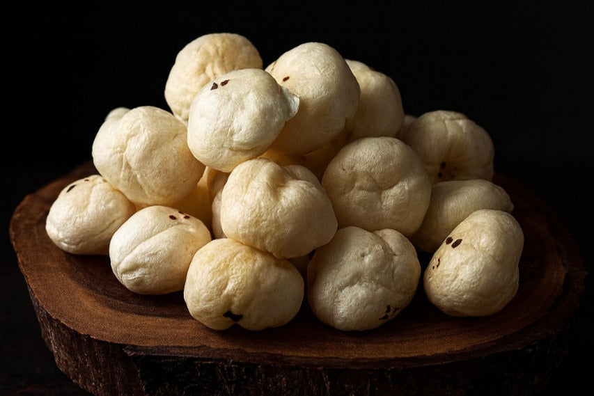 Makhana_On_Wooden_Coaster_by_Hacks™